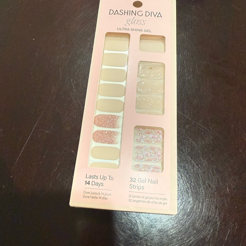 Dashing Diva Gloss Gel Nail Stickers